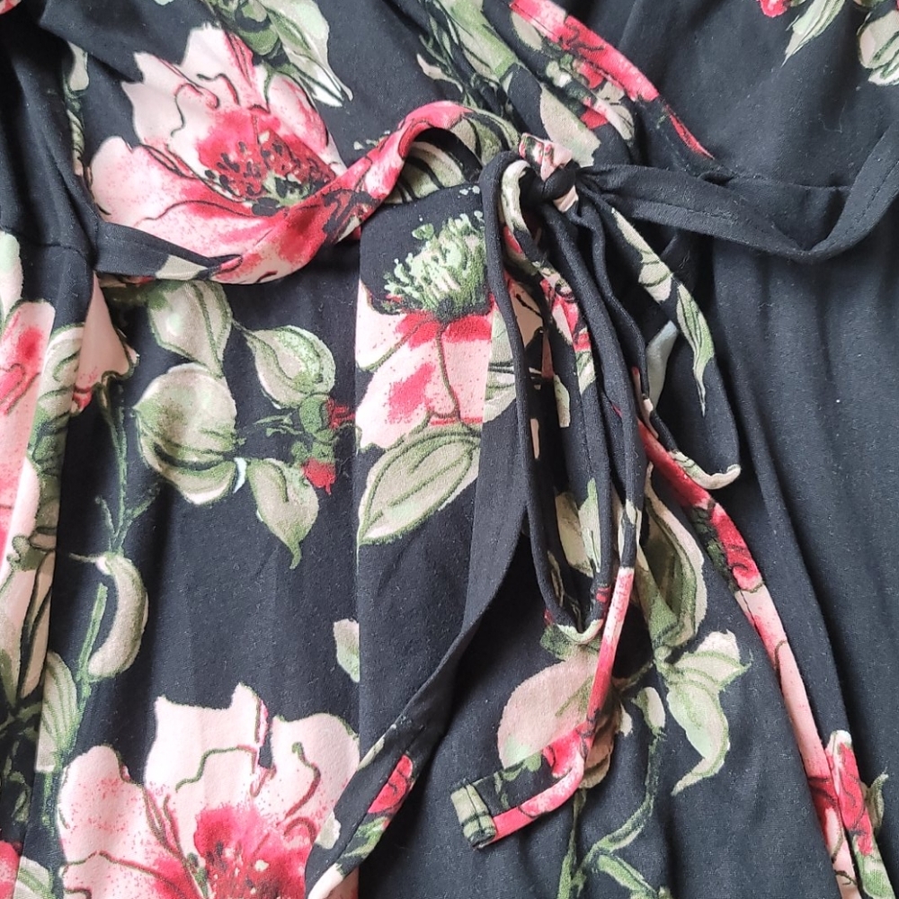 Beachcoco Maternity Dress Black Floral Medium - Picture 4 of 6